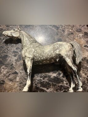 Vtg Breyer Horse PROUD ARABIAN STALLION #213 Semi-Gloss Dapple Grey USA Mark